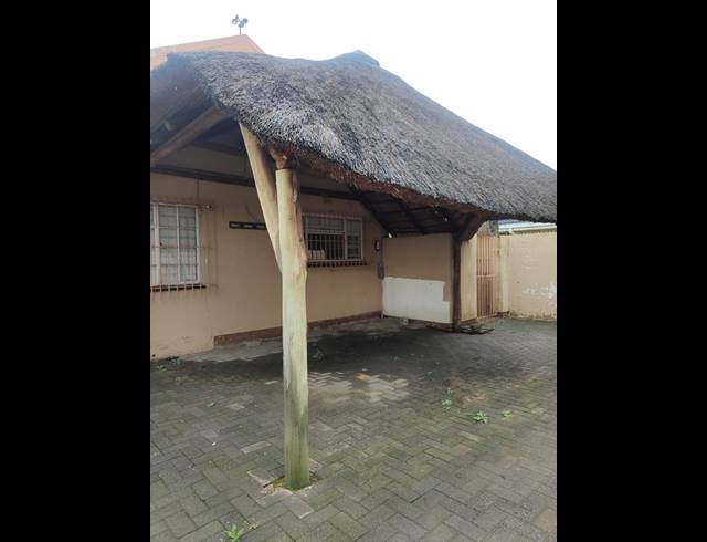 4 BEDROOM HOUSE FOR SALE IN VAALPARK